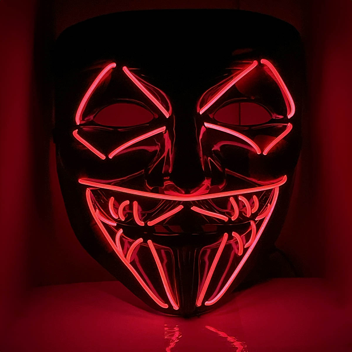 Läs mer om LED-mask, killer smile red